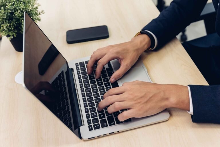 Cómo empezar a usar ChatGPT: guía esencial en 7 pasos