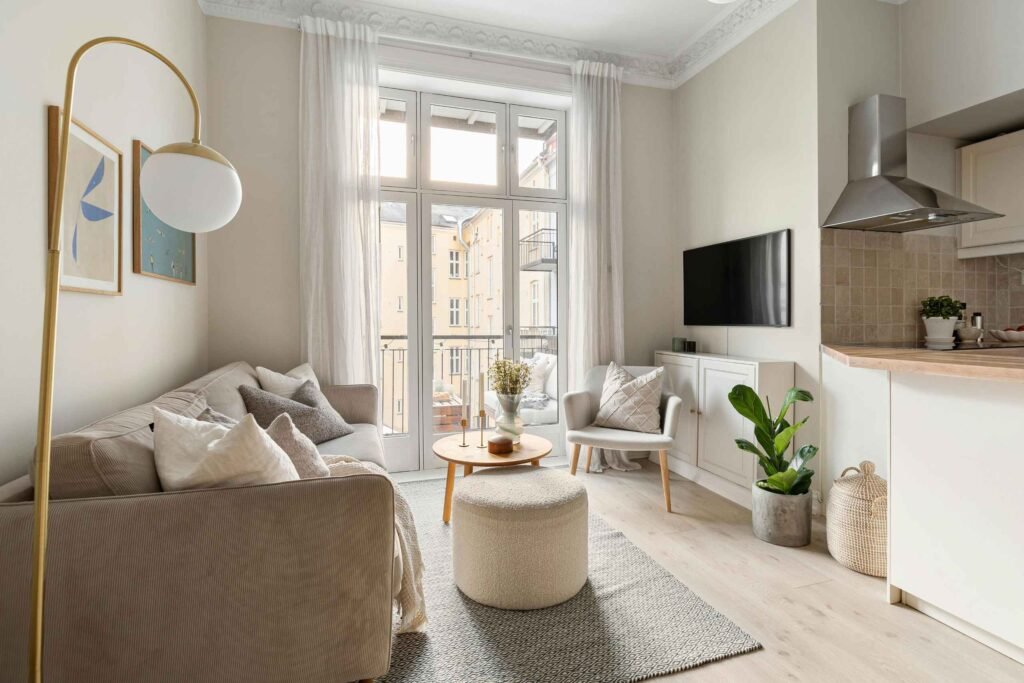 Cómo decorar un salón pequeño sin recargarlo